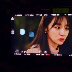 Jung Yoo-min Instagram - 벅차도록 따뜻했던 사랑과 응원을 주셔서 감사했습니다. 완벽한 우리 팀. 그리고 시청자 여러분 모두. 함께 한 시간에 너무도 행복했어요 -) 도국 이주처럼, 모두 기쁨으로 가득하시길-  건강한 모습으로 또 만나요!
굿바이 완결정! 안녕 한이주!