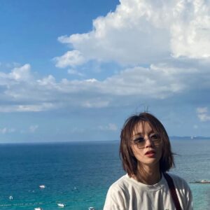 Jung Yoo-min Instagram - 먹고 물장구치고 뛰어다니고 누워있던 ⛵️