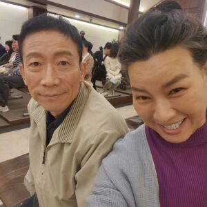 Jung Young-ju Instagram - #낮과밤이다른그녀
첨엔 제목보고 의심했다 아이가? 머고 이기?ㅋㅋㅋ
#미진
#학찬
#편강
#가영
#임청
#패밀리

이래이래 또 끝나가네
뭐  시간이 이래 빨리가노?나참
우리 임청 패밀리~~~사랑합니데이
여보~~~가슴쓸어 내리느라. 고생많았어요
젤루 고생하는  우리미지이. 니뒤에 엄마있다
 까먹지 마래이

#정은지
#정석용
#안상우
#김아영
#정영주
또
#이정은
#최진혁
#백서후
#윤병희
그리고
#이형민

존경합니데이
만셰이!!!!!