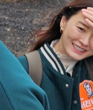 Jung Yu-mi Instagram - 매주 금요일 밤! 8시 40분!!
 tvN에서 만나요!!ヾ(*'▽'*)

#서진이네2#서진뚝배기 🍲🥚🥚