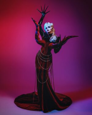 Juriji Der Klee Instagram - “We are each our own devil 
and we make this world our hell” 🔥 Oscar Wilde

Pictures by @gonzagallego 
Wig @cesarfaguilar 
Tits horns @rafa_peinador 
Thx 🙏 mom to help me create this outfit 🥲❤️

#juriji #jurijiderklee #dragrace #dragracees #infierno #inferno #demon #redlips #makeup