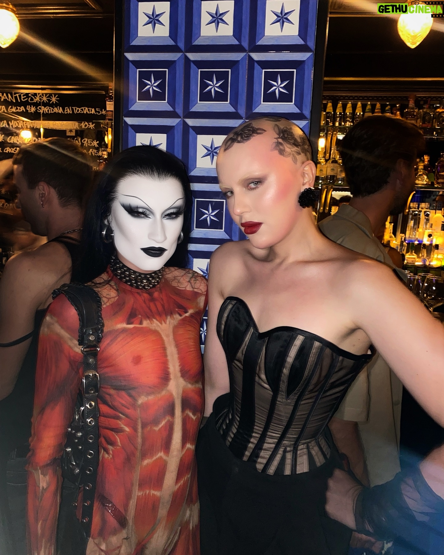 Juriji Der Klee - 17.9K Likes - Last night at @jeanpaulgaultier & @icon_elpais
💙🏳️🌈Pride party 🤍🏳️⚧️