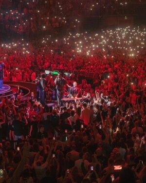 Justin Timberlake Instagram - FIRST 2 SHOWS OF LEG 2 🫶🏻
Next stop - Berlin 
#TFTWTOUR