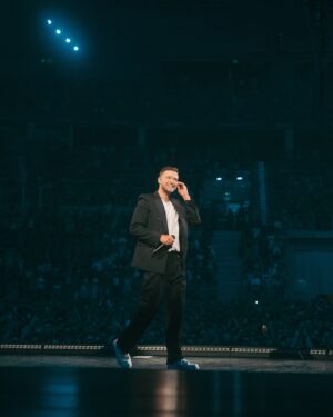 Justin Timberlake Instagram - FIRST 2 SHOWS OF LEG 2 🫶🏻
Next stop - Berlin 
#TFTWTOUR