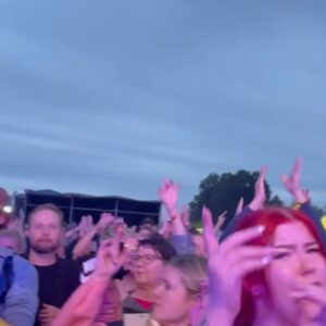 Juuso Mäkilähde Instagram - SuomiPopit. Oulu ja Jyväskylä. Melkosta sekoilua. Mutta hauskaa oli. Kiitos varsinkin meidän livelähetysten ystäville. Vikaan videoon tiivistyy kaikki. Tiina-Reetta❤️
