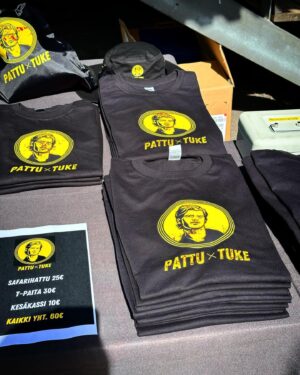 Juuso Mäkilähde Instagram - Olipahan viikonloppu!🔥🔥🔥 Kiitos @patturaahe upeista järjestelyistä🙏❤️ Kiitos myös matkakumppanit @tuukkari ja @essiunkuri . Me tehtiin tästä peli!

P.S Swaippaamalla pari legendaarista videota😎