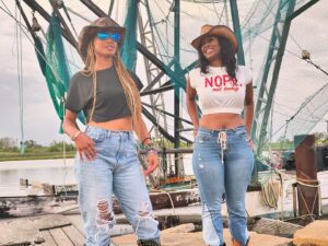 K.D. Aubert Instagram - 🦀 Kelly and I hit the Bayou for another adventure! 🦀 Crabbin in Louisiana! @everybodyloveskelz #Louisiana #BayouGirls #theBOOT #MadameAubert