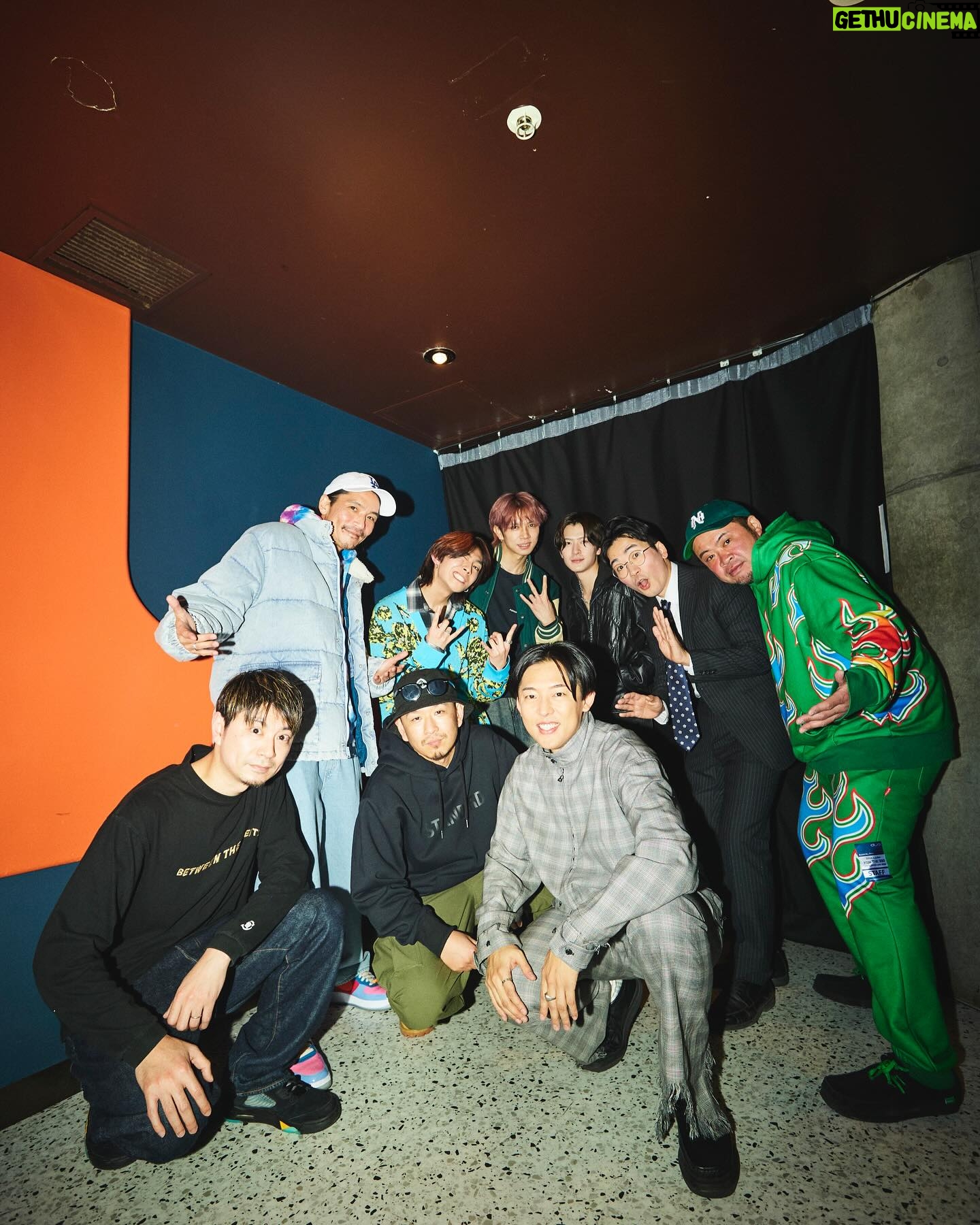 KEN THE 390 - 1.5K Likes - KEN THE 390 UNFILTERED LIVE 2024
最高でした!ありがとうございました!
Set list
Unfiltered Intro
Turn Up
My Time
Birthday Cake
Nobody Else
Clap
Knock Knock
All Day All Night
Beyond
Re:verse
2階建ての家を買おう
無重力ガール
Shock
DREAM BOY
Monster feat. okano_skywalker
Anything Goes feat. roomR (from Maison B)
真っ向勝負 feat. okano_skywalker, roomR (from Maison B)
Break All
Overall
Call Of Justice feat. DOTAMA
DOTAMA / Morning Rush feat. KEN THE 390
調子悪い feat. サイプレス上野, DOTAMA
Chase feat. Fork,サイプレス上野
インファイト feat. Fork
衝突 feat. Fork,Zeebra
Zeebra / Street Dreams feat. KEN THE 390, Fork
Teenage Dream
LEGO
リフレイン