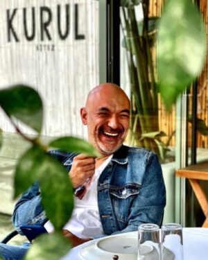 Kaan Çakır Instagram - @kurulbitez ‘de gülmek sirayet eder. #bitez #bodrum #kebab #finedood #slowfood