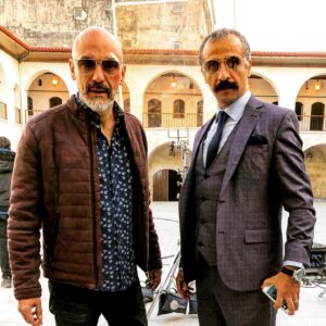 Kaan Çakır Instagram - Bunlar da Kara Melekler. #alpay #kenan #trt1 @adimmelektrt #üsyapım Bu aksam televizyonda... #heyecandanyanliskabloyukestim