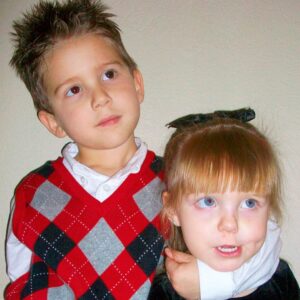 Kadan Rockett Instagram - #ThrowbackThursday  #8YearsAgo #KidMagician #Protecting or #Choking #MySister ??? 😂🤣😜What do you think??? @brooklynrockett #Throwback  #ThrowbackThursdays #Siblings #FunnyFamily #FunnyPhoto #FunnyPhotos