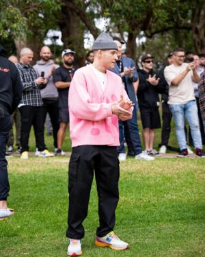 Kai Kara-France Instagram - Nau mai, haere mai! 
Acknowledging the indigenous iwi of the land and connecting to the whenua. Mauri Ora! #ufc305