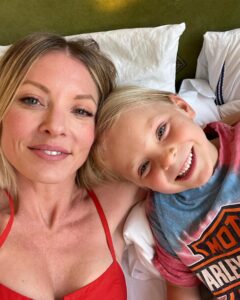 Actress Kaitlin Doubleday HD Photos and Wallpapers July 2025