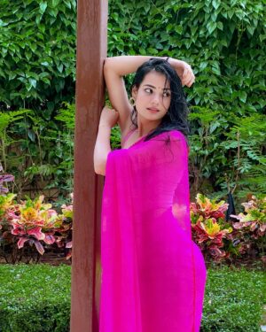 Kajal Sharma Instagram - 🍃🌧️💕