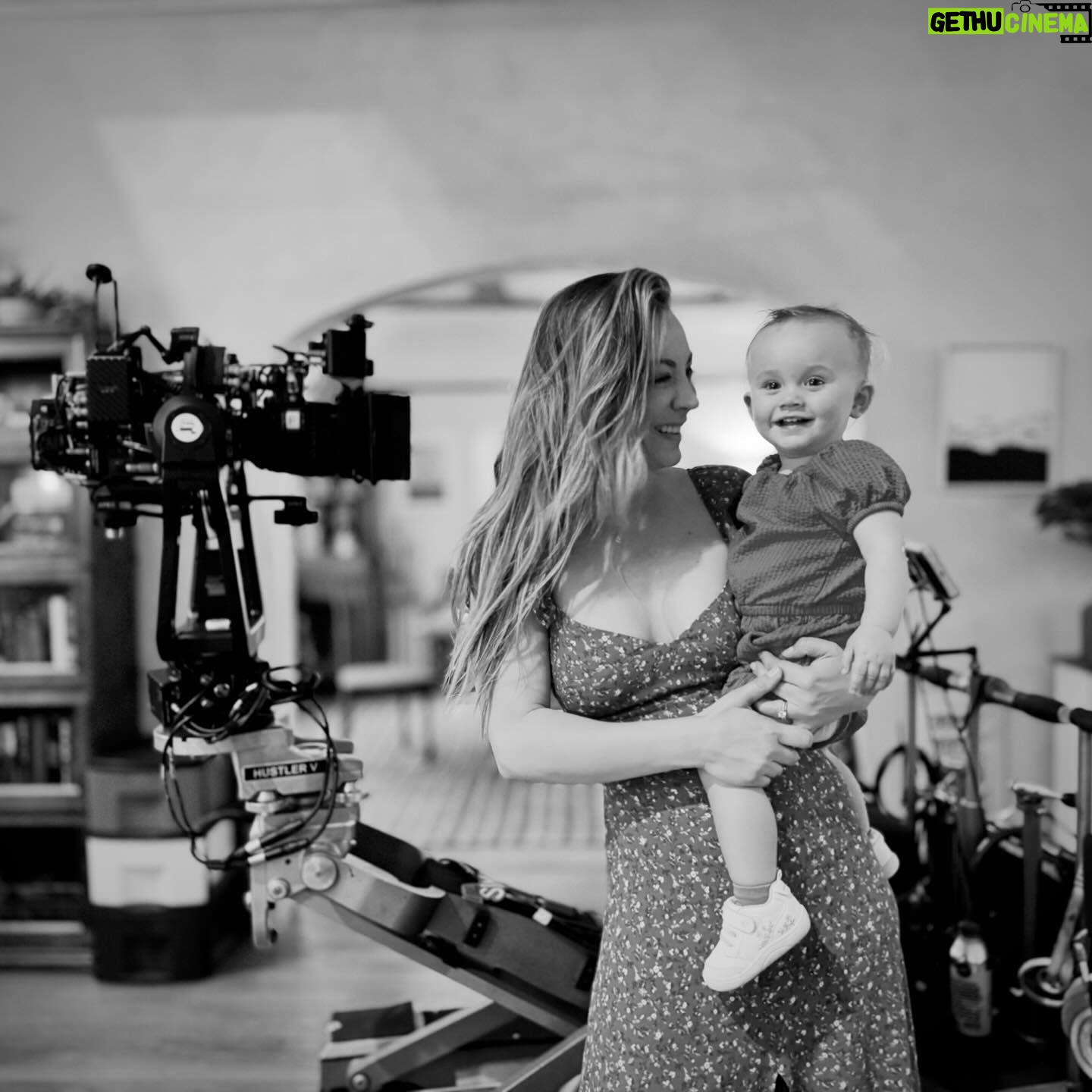 Kaley Cuoco - 643.2K Likes - When your little lady visits you at work for the first time, it deserves a permanent post ♥️ I dreamed of the classic ‘baby on camera ‘ pic since the day she was born. Maybe she will share this pic in 20 years when she is on the Late Show 😛 📸 Chris Messina