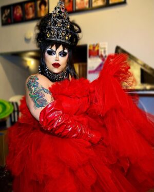 Kalorie Karbdashian-Williams Instagram - 🎃This month has been a WHIIIIRRLLLL WIND! But I wouldn’t have done it any other way!! Xoxoxo🎃

HAPPY HALLOWEEN!!! 
I hope you all are staying safe out there tonight! Make good choices! If you don’t call me 😈🤣😉. 

👗 red dress- @yahairadehilldesigns & beetle juice @bbuffaloe 

#halloweenweekend #missbloodbath #hallowseve #lydia #beetlejuice #myrtlesnow #hocuspocus