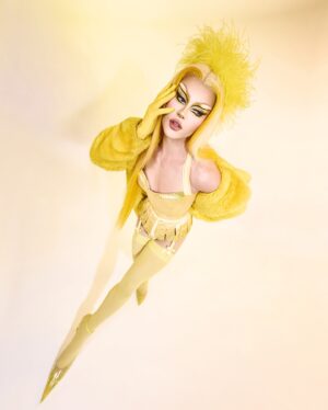 Kam Hugh Instagram - 💫ROCKSTAR RIGHT💫
——
My yellow era !
The (in)famous banana corset
——
OUTFIT @ladymissboo
PIC @ranobrac,  @jolenelivepics , @mermaidofagrabah
#drag #dragqueen #makeup #drf #dragrace