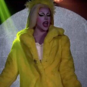 Kam Hugh Instagram - 💫ROCKSTAR RIGHT💫
——
My yellow era !
The (in)famous banana corset
——
OUTFIT @ladymissboo
PIC @ranobrac,  @jolenelivepics , @mermaidofagrabah
#drag #dragqueen #makeup #drf #dragrace