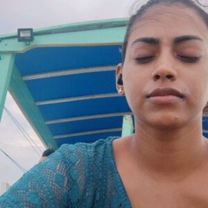 Kamakshi Bhaskarla Instagram - Memories from 🇮🇩Indonesia. 
Not everything that gives us happiness has to be glamorous! 
. 
. 
. 
. 
. 
. 
. 
. 
#travel #traveler #actor #doctor #human #real #imperfect 
Would you live in a ⛵boat in the middle of the 🌊sea for 2 days! Just like i did!