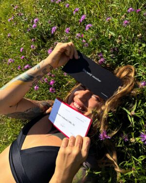 Kamila Rundusová Instagram - ❕SOUTĚŽ❕S vyhlášením soutěže o voucher v hodnotě 7500,- s @amazingplacescz , který vyhrává @pavleenka za její amazing soutěžní odpověď, tu máme druhé kolo! 

Tentokrát soutěžíme o voucher v hodnotě 5000,- 🔆

Voucher vyhraje ten, který bude sledovat profil @amazingplacescz , v komentáři označí člověka, se kterým by rád vyrazil prožít zážitek na některém z Amazing Places. A hlavně, do stejného komentáře napíše TŘI SLOVA, kterými by popsal svoji ideální dovolenou! Opět vybereme jednu odpověď, která nás buď pobaví nebo zahřeje:)

Mějte krásnou neděli a @pavleenka moc gratulujeme! Napiš prosím přímo @amazingplacescz a domluvte se na předání voucheru🤍