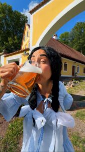 Actress Kamila Rundusová HD Instagram Photos and Wallpapers August 2024