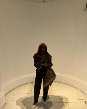 Kamille Instagram - A NIGHT AT THE MUSEUM 🌌 #LFW #FROW dressed in the incredible @labrumlondon 🖤 Such a beautiful collection 🖤🖤🖤