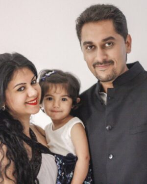 Kamna Jethmalani Instagram - And 11 years just went by ……. Wishing you a very happy anniversary! 11 years is definitely a big big number . 

All I want to say is Thank you for always being there. You are definitely my pillar, my strength 😊 
Highs and low’s I know you will be by my side ! 
Thank you for our 2 beautiful girls ♥️ We love them ! 
We have created some wonderful memories and will continue to do the same ! 
Happy 11 and god bless us !

@surajnagpal