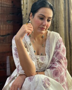 Kamya Punjabi Instagram - In love with @maahru.silver