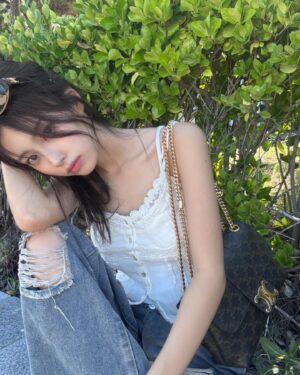 Kang Hye-won Instagram - 🫧🩵🫧