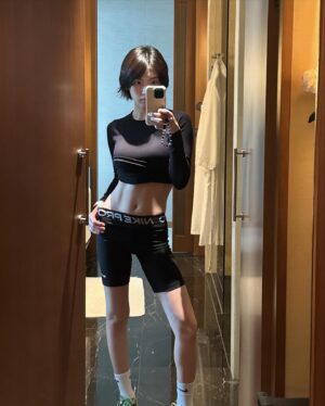 Kang Ji-young Instagram - 정신없이 지낸 한주!
이제 이틀 밖에 안남았어🥲
後二日！大阪も盛り上がるで🎉