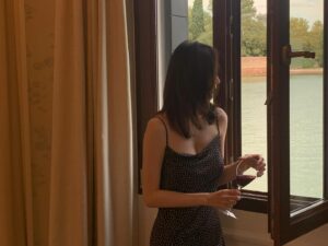 Actress Kang Min-kyung HD Instagram Photos and Wallpapers August 2024