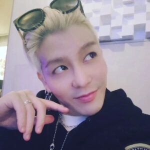 Kang Sung-hoon Instagram - 🤳selfie
