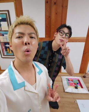 Kangnam Instagram - # 동네친구강나미 에 #뱀뱀 !!! ^^ 또 놀로와!!!