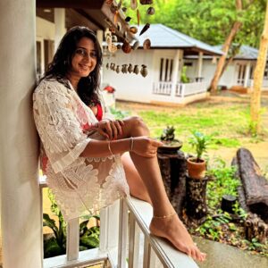 Kaniha Instagram - Slowing down...
Far away from the noise and chaos,
Embracing the love,
Trusting the process!
❤️🩷❤️