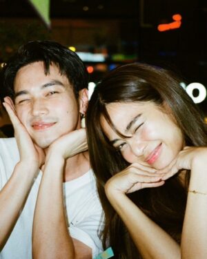 Kannarun Wongkajonklai Instagram - Happy birthday to the man who loves to make me happy :) @oabnithi 🦊🎂