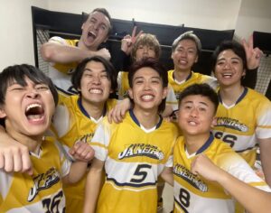 Kanta Instagram - 最高のチームでした！！！！！
勝ちました。
年甲斐もなく本気でバレーに向き合ってみました。
応援してくれた皆さん、本当にありがとう。
チームメイトのみんなも本当にありがとう。

そして最後にヘル国さん本当に丁寧な指導ありがとうございました。

@jinjin10272 
@unparunpa.1028 
@3odakeisuke1120 
@keisuke.espoir_tribe 
@sawahage 
@com.yuma 
@gisher.y
@heruniakokumonogatari