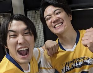 Kanta Instagram - 最高のチームでした！！！！！
勝ちました。
年甲斐もなく本気でバレーに向き合ってみました。
応援してくれた皆さん、本当にありがとう。
チームメイトのみんなも本当にありがとう。

そして最後にヘル国さん本当に丁寧な指導ありがとうございました。

@jinjin10272 
@unparunpa.1028 
@3odakeisuke1120 
@keisuke.espoir_tribe 
@sawahage 
@com.yuma 
@gisher.y
@heruniakokumonogatari