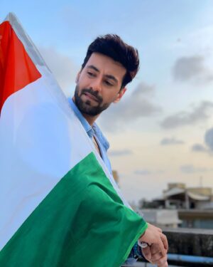 Karanvir Sharma Instagram - Vande Mataram 🧡🤍💚

Respect thy Mother. Respect thy Women. ✊🏼 
.
.
.
.
.
.
.
.
.
#78thindependenceday #india #bharat #independenceday #vandemataram #jaihind #🇮🇳 #jaiho