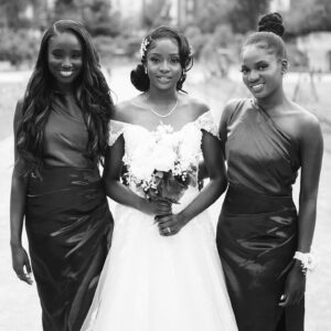 Karidja Touré Instagram - Un de mes meilleurs souvenirs 2022 
 @eunice_brezzy @aadjaaa 🤍