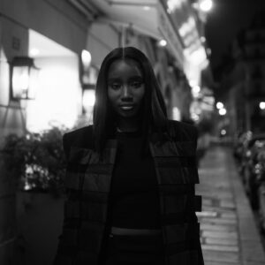 Karidja Touré Instagram - 🤍✨

📸 : @tom_lemarchand 
Hair : @expert_denilsonpedro.11 
Make up : @fabbhairdresser 
Look : @balmain