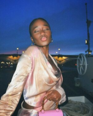 Karidja Touré Instagram - Balade sur la seine pour le mariage de mon frère et ma belle sœur chérie !
💍🤍