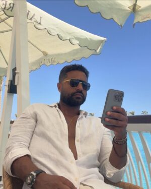 Karim Fahmy Instagram - قصة قصيره  مصوره