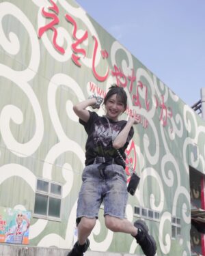 Karin Miyamoto Instagram - ♡

富士急のジェットコースターは
一年に1回以上乗りたいです🧚‍♀️

#富士急
#ジェットコースター
#ええじゃないか
#FUJIYAMA
#高飛車
#みんなはどれが好き