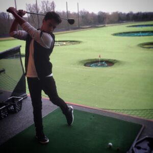 Karl Hughes Instagram - ⛳️😉