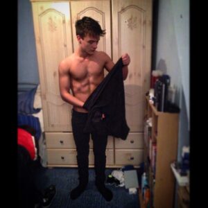 Actor Karl Hughes HD Instagram Photos and Wallpapers October 2015