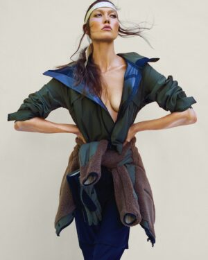 Karlie Kloss Kushner Instagram - @VMagazine’s V149 Fall Preview 2024 Issue✨😱

Photography @emmasummerton
Fashion @gro.curtis.studio
Creative Director/Editor-in-Chief #StephenGan
Interview @cturlington
Editor @thekevinponce
Makeup @romyglow 
Hair @bobrecine 
Set design @vikirutsch 
Production @viewfindersnyla