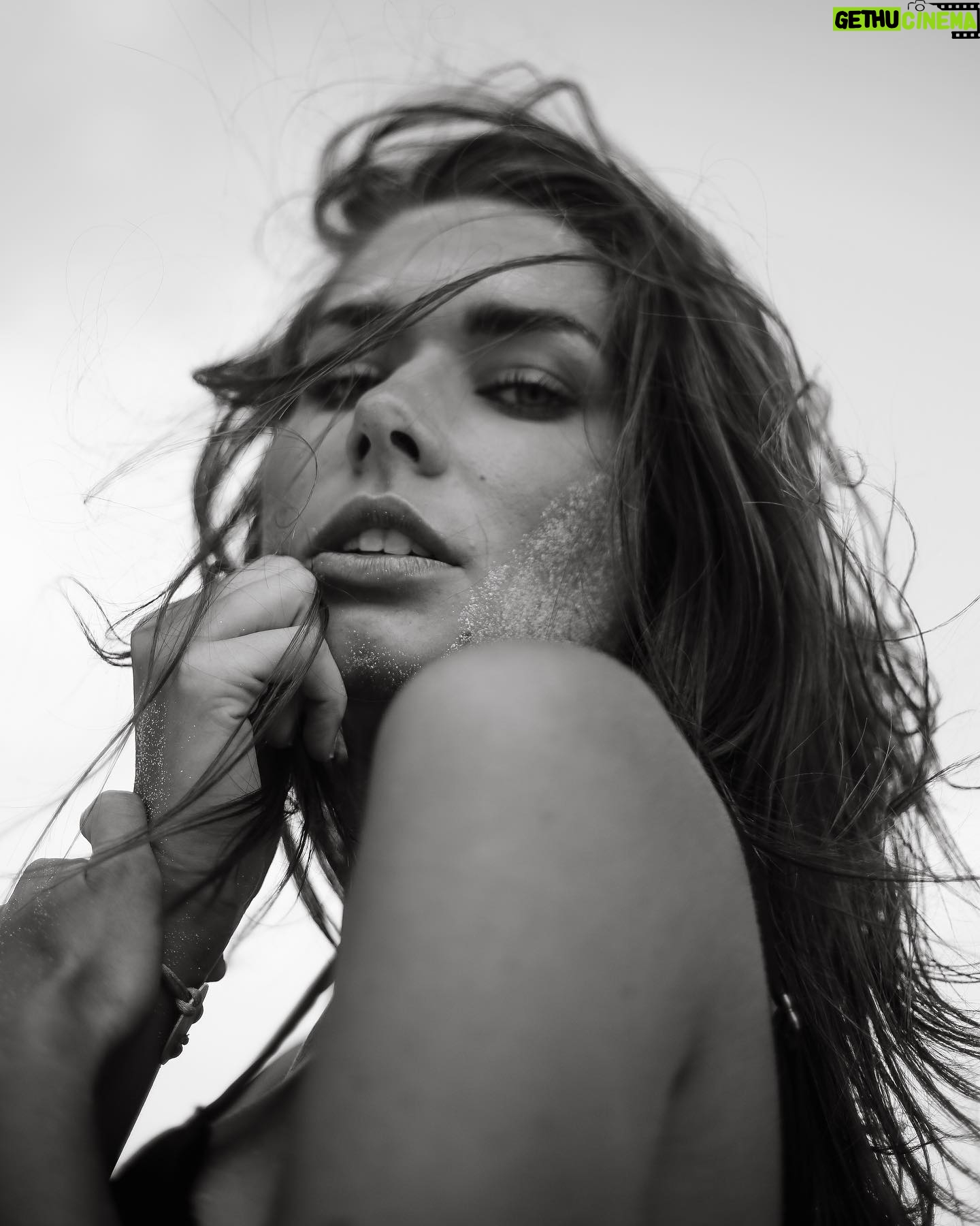 Karolína Kokešová - 3.7K Likes - Beach vibes by @acitalic @mareksybal ✨🌴🙏 aneb co vzniklo při 30min focení, a to je začátek 🤩 #beachvibes #mexico
