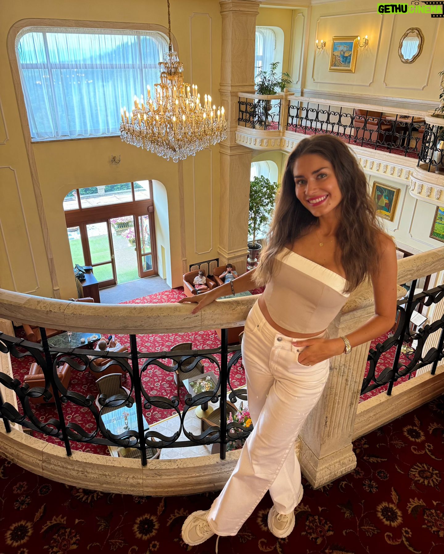 Karolína Kokešová - 1.4K Likes - SOUTĚŽ o pobyt v @grandhotel_praha pro 2 osoby v pokoji classic na 2 noci se snídaní, vstupem do wellness a lanovkami/vodními parky. Využít lze od 1.9.2024 do 20.12.2024.
Podmínky soutěže:
1. SLEDUJ @grandhotel_praha @vysoketatry_horyzazitkov @kokinecka
2. Označ v komentáři s kým by jsi vyrazila a proč
Hodně štěstí! 😘⛰️
#vysoketatry #mountains #soutez