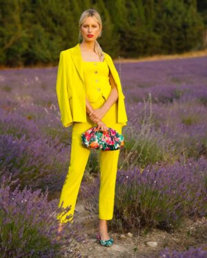 Karolína Kurková Instagram - Spent the night in lavender fields in Provence! @marccain @loccitane #marccainglam
