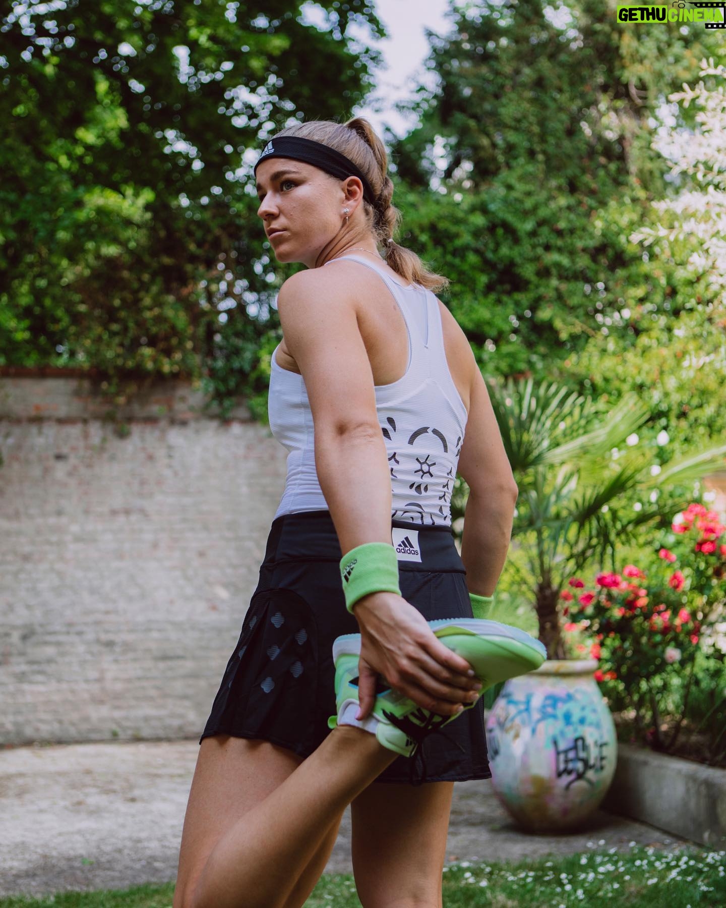 Karolína Muchová - 5K Likes - It’s time to #RunForThe Oceans. In Paris, I’m playing to help end plastic waste. 🌊
Between May 23 and June 8, for every 10 minutes you run or track your tennis session, adidas and Parley will clean up the equivalent weight of a plastic bottle from
our beaches and islands - up to 250,000kg.
Sign up on the adidas Running App & get moving.
Find out more at adidas.com/ runfortheoceans and in my stories.
#adidasParley #ImpossibleIsNothing #createdwithadidas @adidastennis @adidasrunning